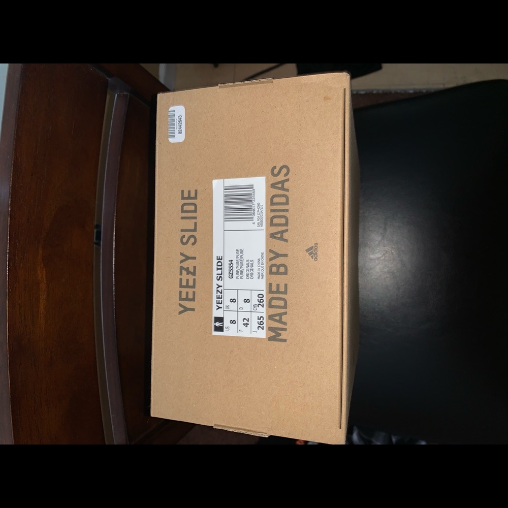 Yeezy Slides ‘Pure’ - image 7
